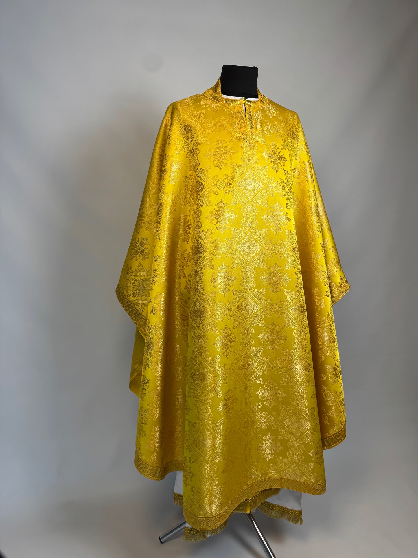 Byzantium vestment of a priest | Classical Greek felon
