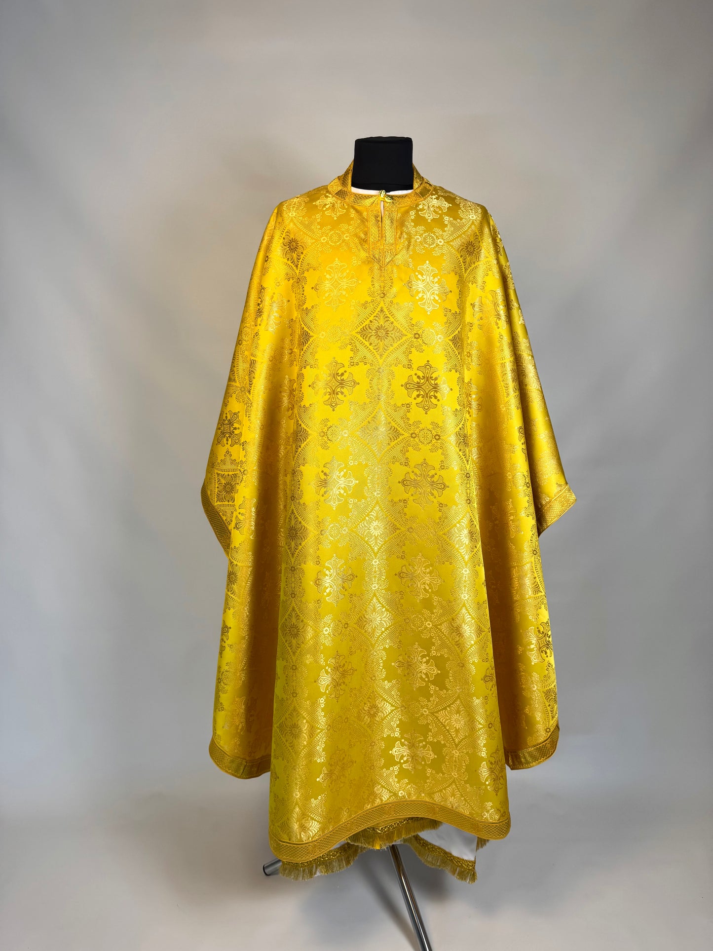 Byzantium vestment of a priest | Classical Greek felon