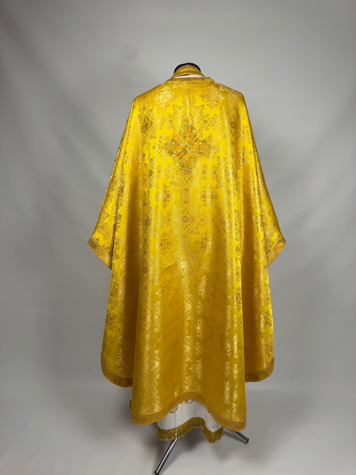 Byzantium vestment of a priest | Classical Greek felon