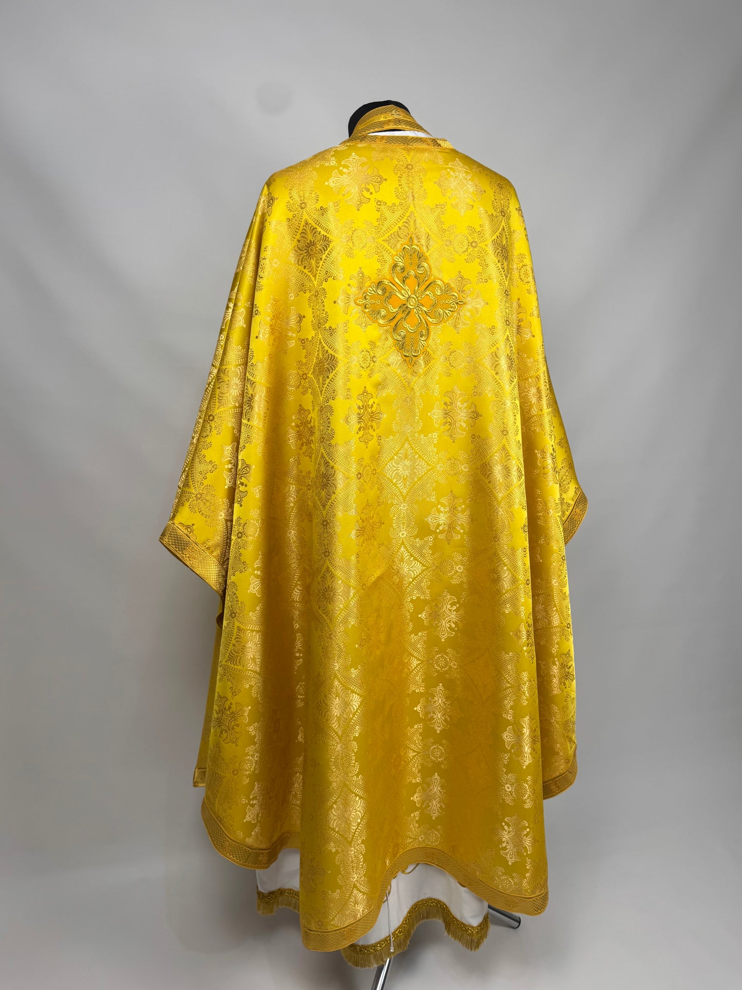 Byzantium vestment of a priest | Classical Greek felon
