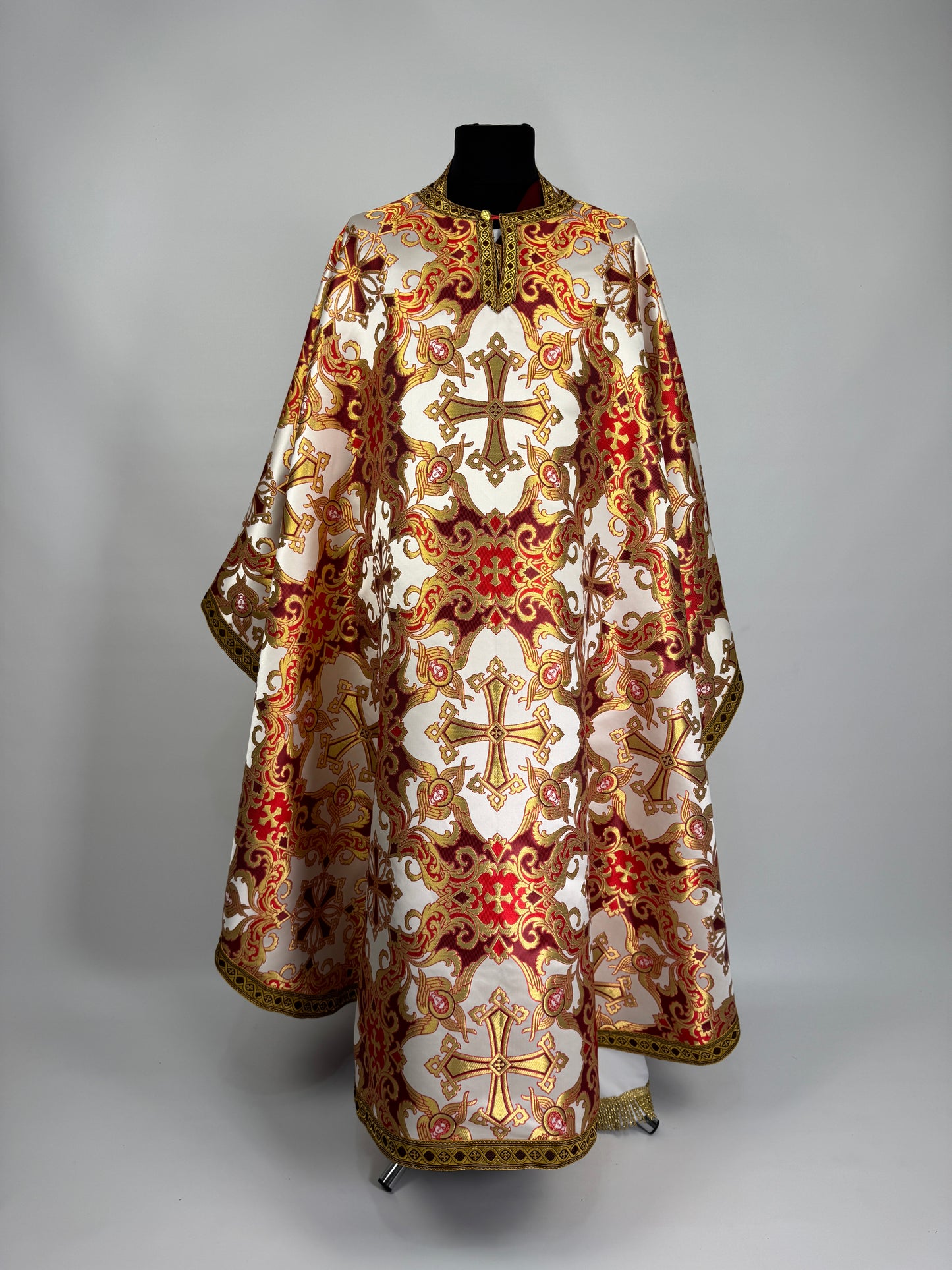 Byzantium vestment of a priest | Classical Greek felon
