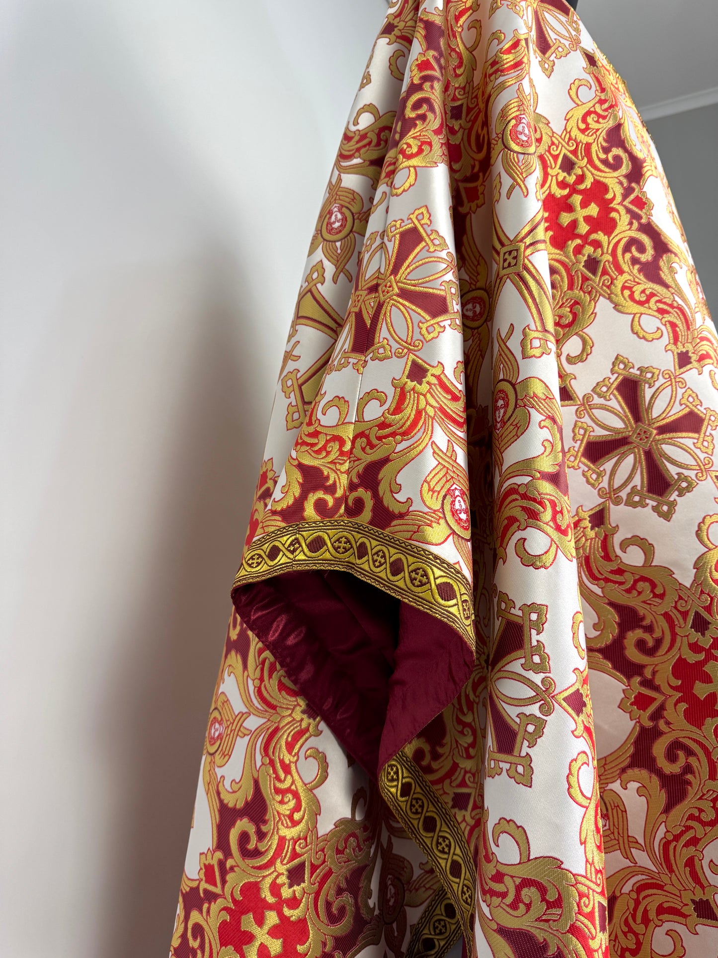 Byzantium vestment of a priest | Classical Greek felon