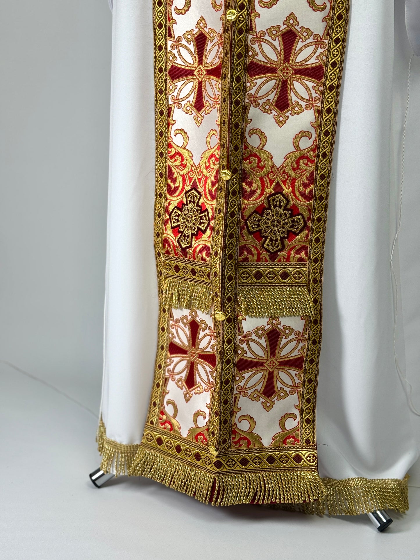 Byzantium vestment of a priest | Classical Greek felon