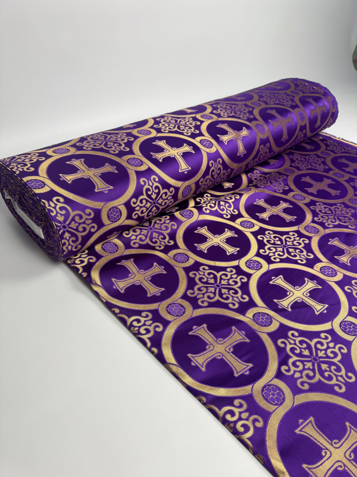 Purple fabric for vestments | Brocade for priests clothing | Liturgical fabric