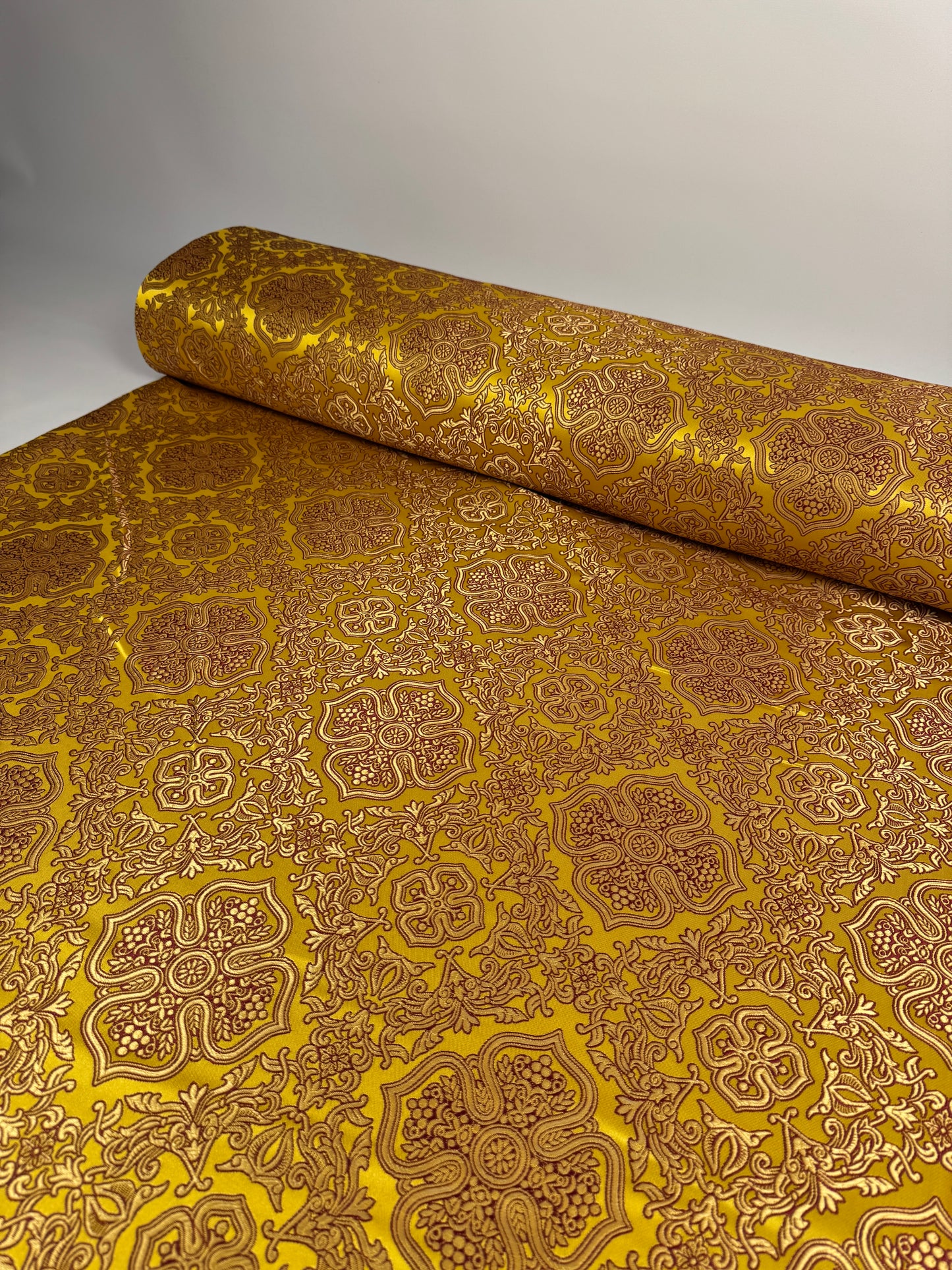 Gold fabric for vestments | Brocade for priests clothing | Liturgical fabric